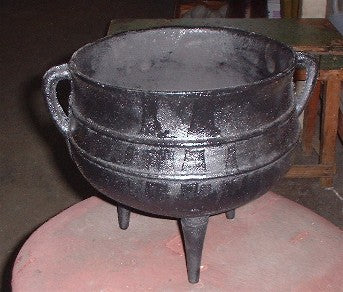 Ogun Iron Pot 15” — Botanica Oñi Aña